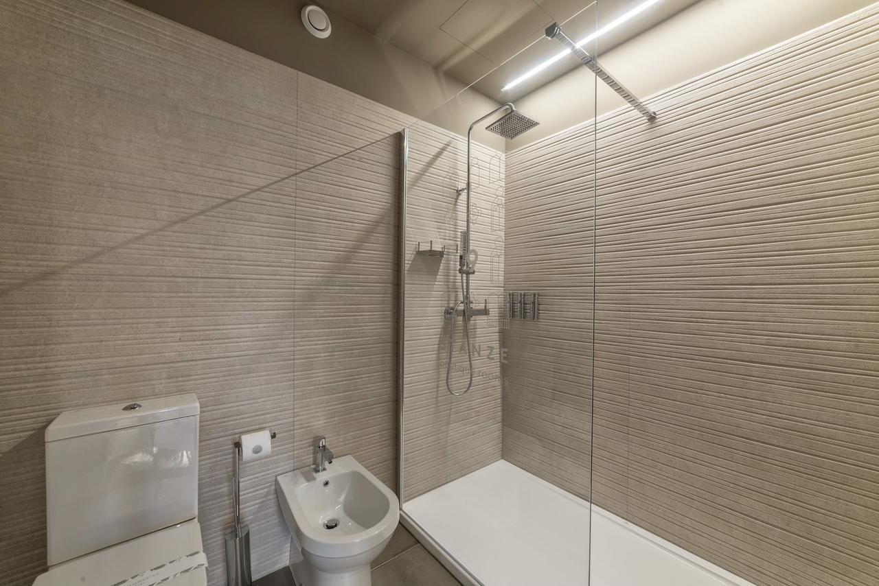9 stanze - Boutique Rooms Trieste Extérieur photo